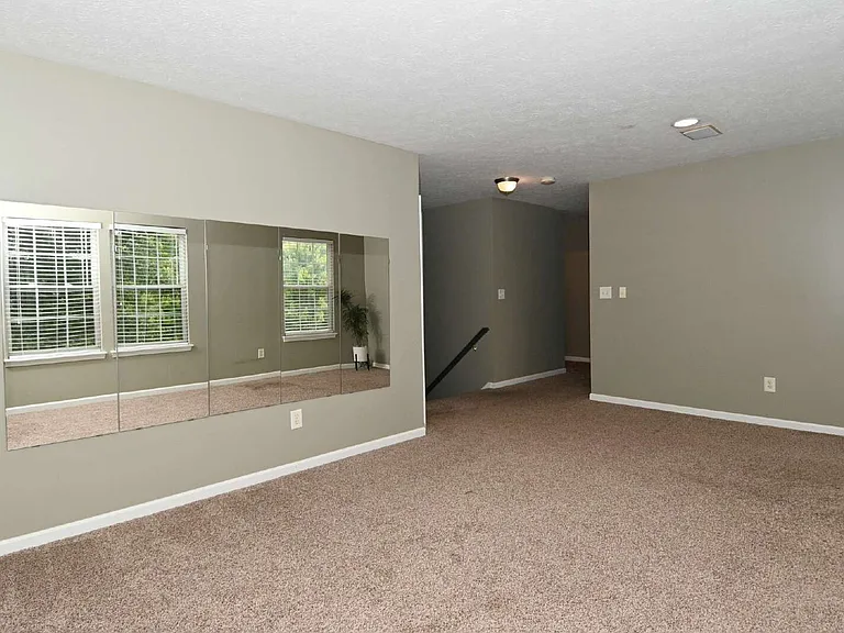 8405 Swift Ct — Photo 33