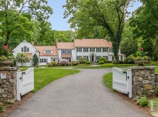 370 Wahackme Rd, New Canaan, CT 06840