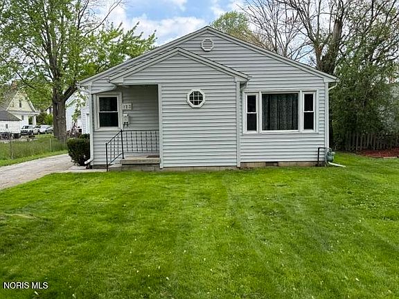 2nd image of 123 Carr Ave