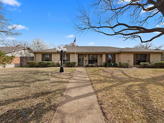 2nd image of 4412 Green Oak Dr