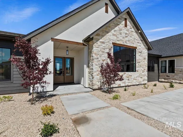 16908 Long Meadow Dr, Caldwell, ID 83607