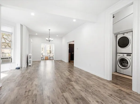 51 Booraem Avenue image 11 of 32