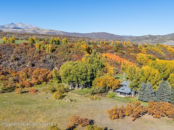 3rd image of 3333 Snowmass Creek Rd