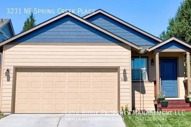 3231 NE Spring Creek Pl — Photo 2