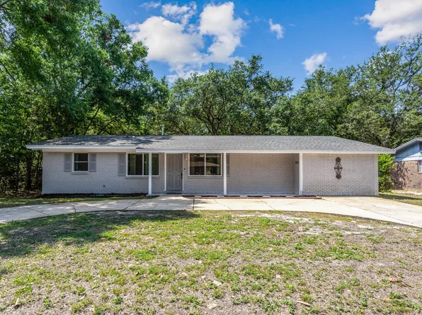 708 Crestwood St, Mary Esther, FL 32569