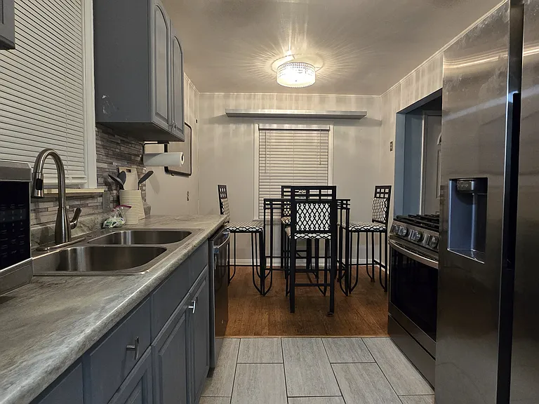 18676 Shiawassee Dr #2 — Photo 3