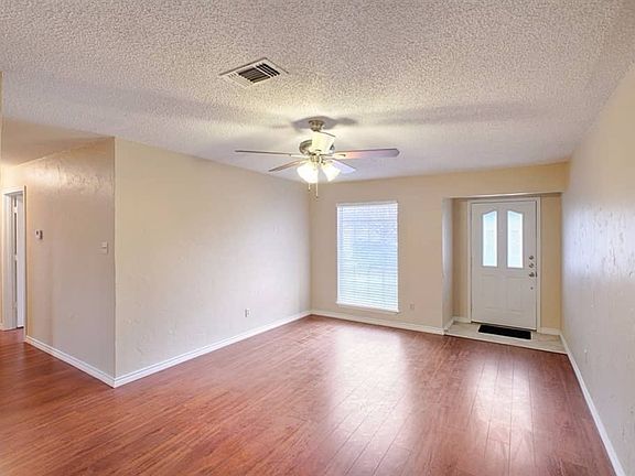 4th image of 6411 Elm Springs Dr