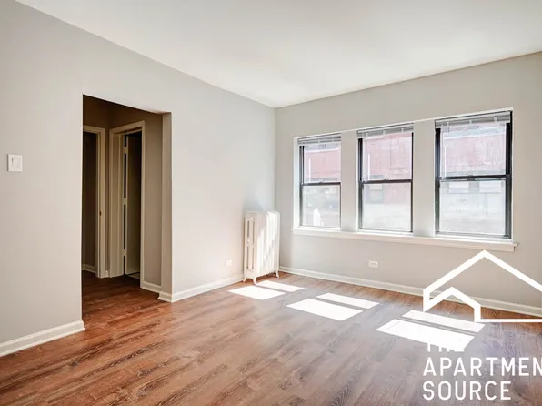 5744 N Winthrop Ave #3, Chicago, IL 60660