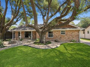 6970 Walling Ln, Dallas, TX 75231