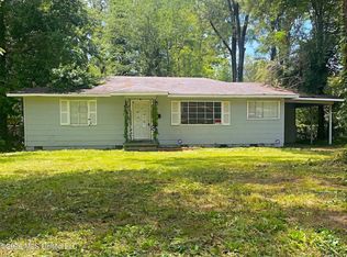 3057 Woodside Dr, Jackson, MS 39212