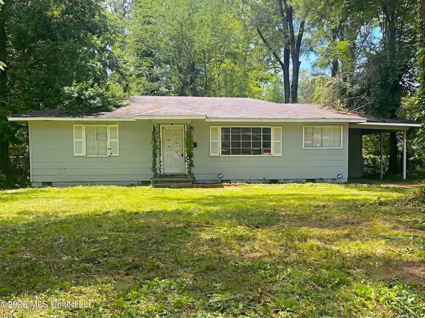 3057 Woodside Dr, Jackson, MS 39212