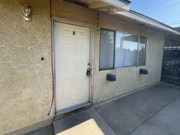 560 S H St APT D, Tulare, CA 93274