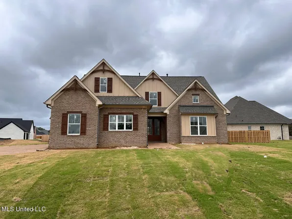 1817 Caribe Dr, Nesbit, MS 38651