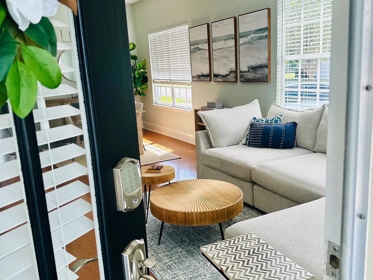 3 bed, 1365 sqft, $3,200 — Photo 4