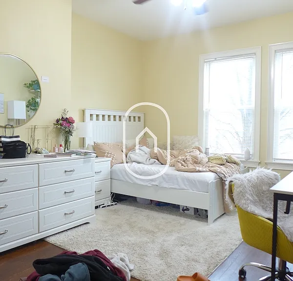 93 Hillside St #4 — Photo 2