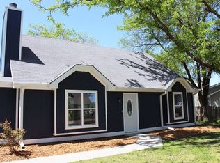 3303 Shady Valley Dr, Manhattan, KS 66502