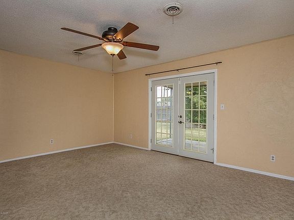 2nd image of 5015 Westway Trl