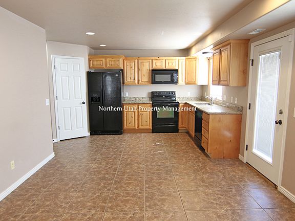 4 Kitchen and Living Area_03202024