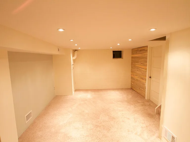 2069 S Sherman St — Photo 4