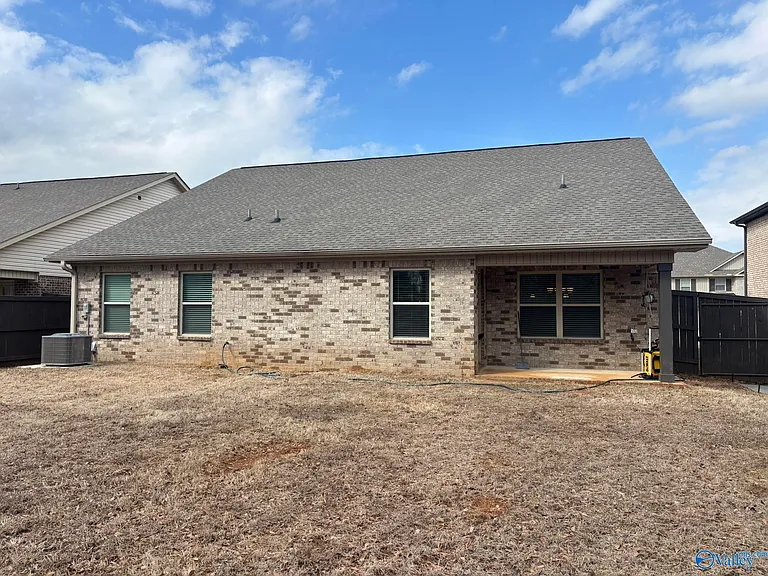 227 Shubert Dr — Photo 26