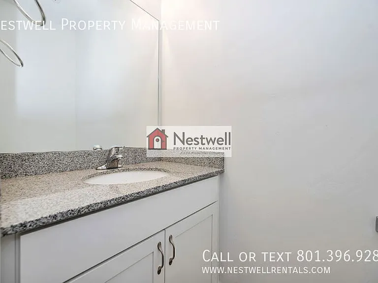 7952 S 5440 W — Photo 11