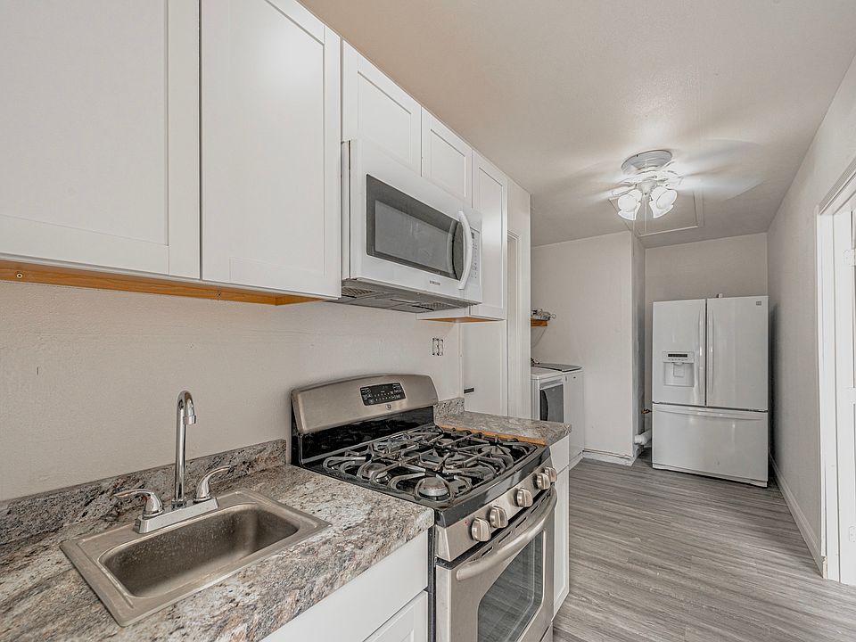 2nd image of 7716 Macaw Ln #G