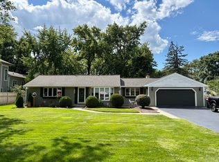 6220 Sunset Ave, La Grange Highlands, IL