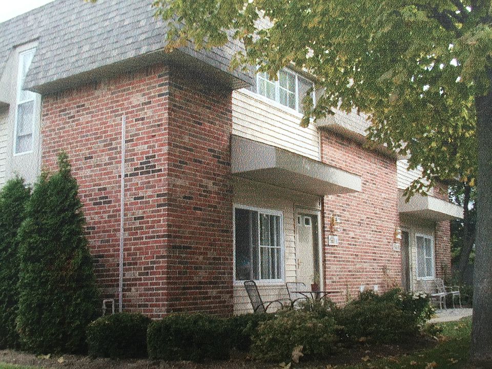 1st image of 568 Kellogg St APT A