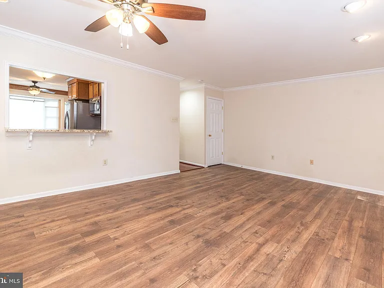 108 Susan Constant Ct #8 — Photo 15