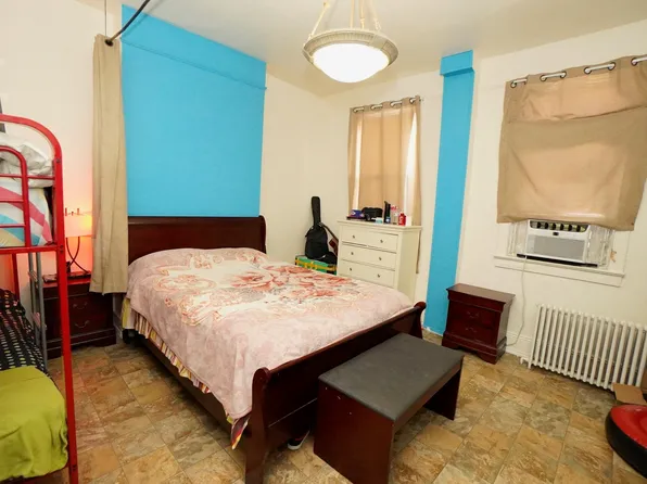 6910 Jackson Street image 7 of 34