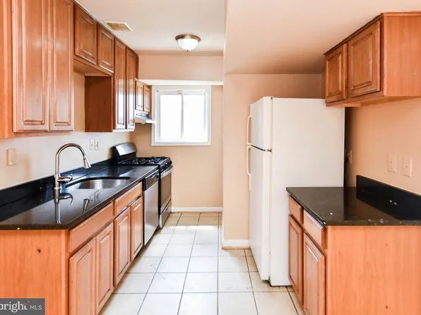 5005 D St SE APT 302, Washington, DC 20019
