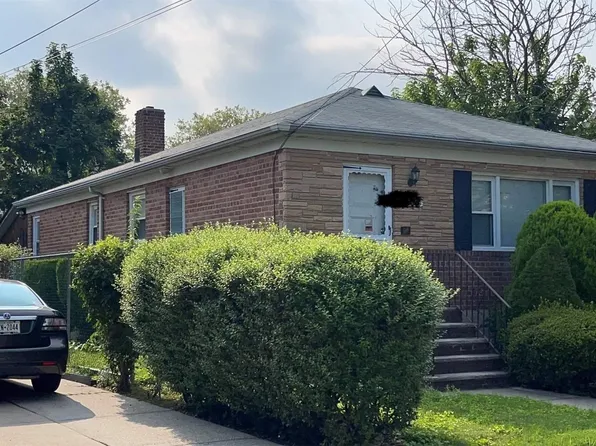 40-14 195th Street, Flushing, NY 11358