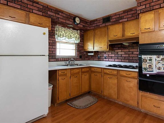5th image of 1233 Hawkstone Ln
