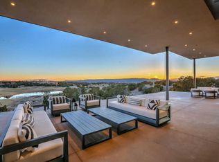 5 Silver Mesa Cir, Santa Fe, NM 87506