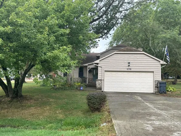 11755 Kennington Sq E, Pickerington, OH 43147