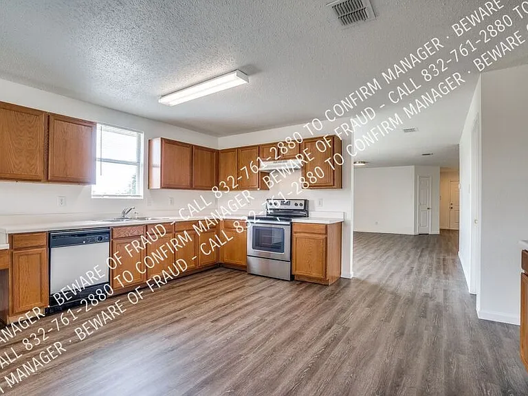 616 Almandora Dr — Photo 13