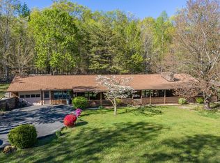 944 Paint Bank Rd, Salem, VA 24153