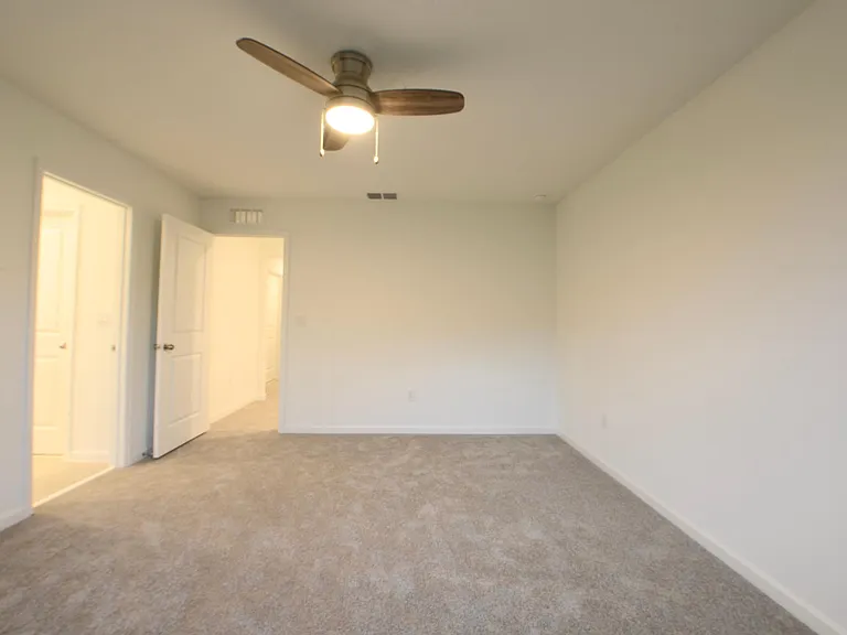 1180 Lakeshore Breeze Pl — Photo 18