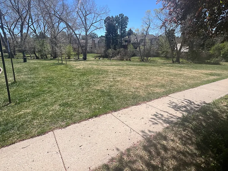 E Temple Dr — Photo 2