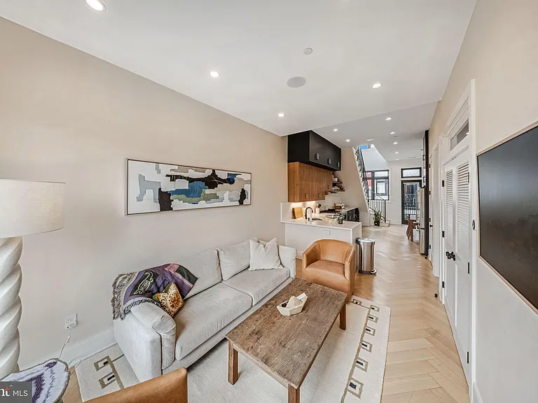 1462 Chapin St NW #8 — Photo 11