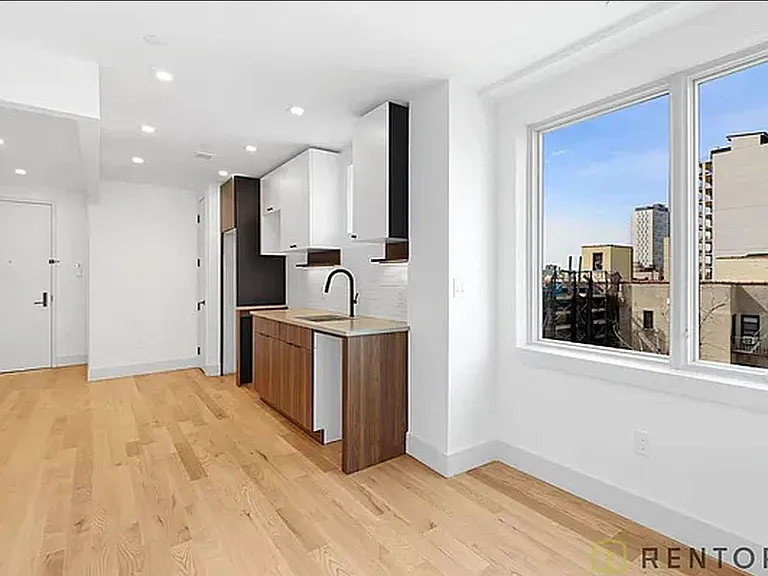 319 Lenox Rd #4E — Photo 7
