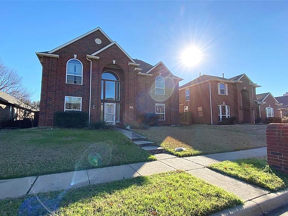 2nd image of 10705 Alexandria Dr
