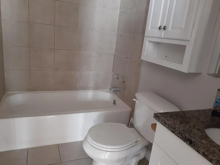 1527 N 55th Dr — Photo 10