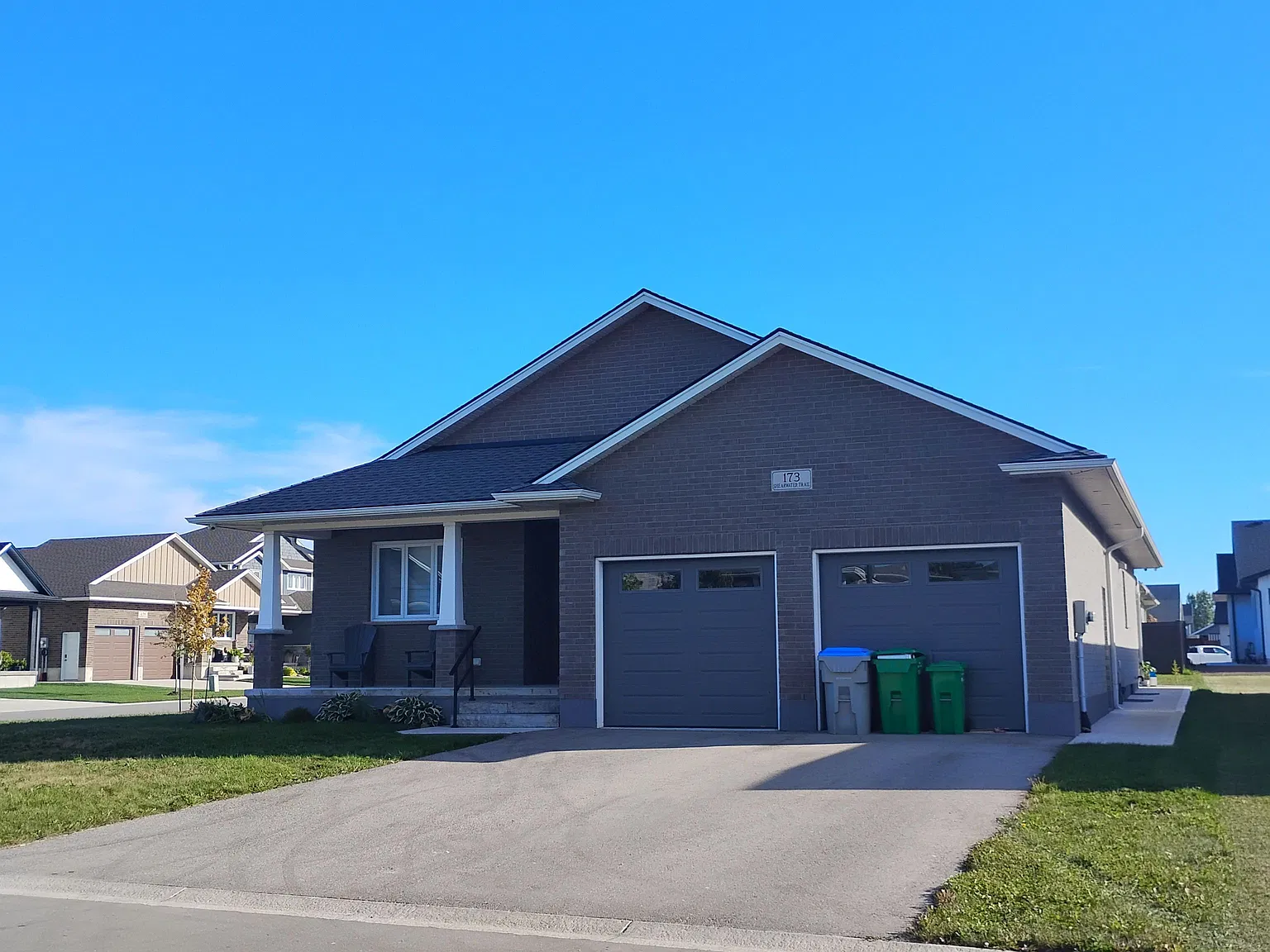 3 bed, $2,900 — Photo 2