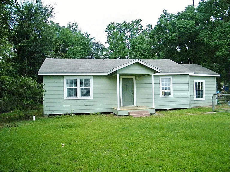 256 FM 3083 Rd — Photo 3