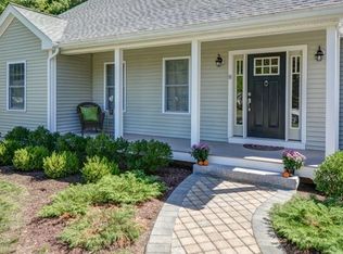 11 Elmbrook Rd, Bedford, MA 01730