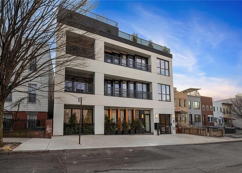 1st image of 316 22nd St #Penthouse
