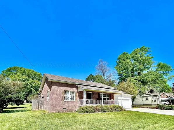 1003 Temple Ave N, Fayette, AL 35555