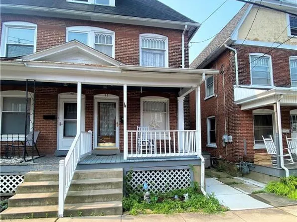 48 W Saucon St, Hellertown, PA 18055