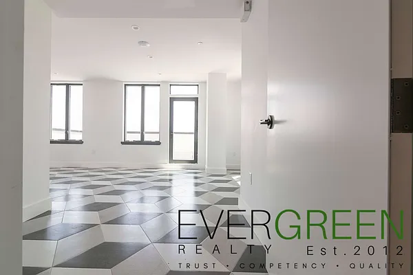 Rented by Evergreen Apartments BK | media 19